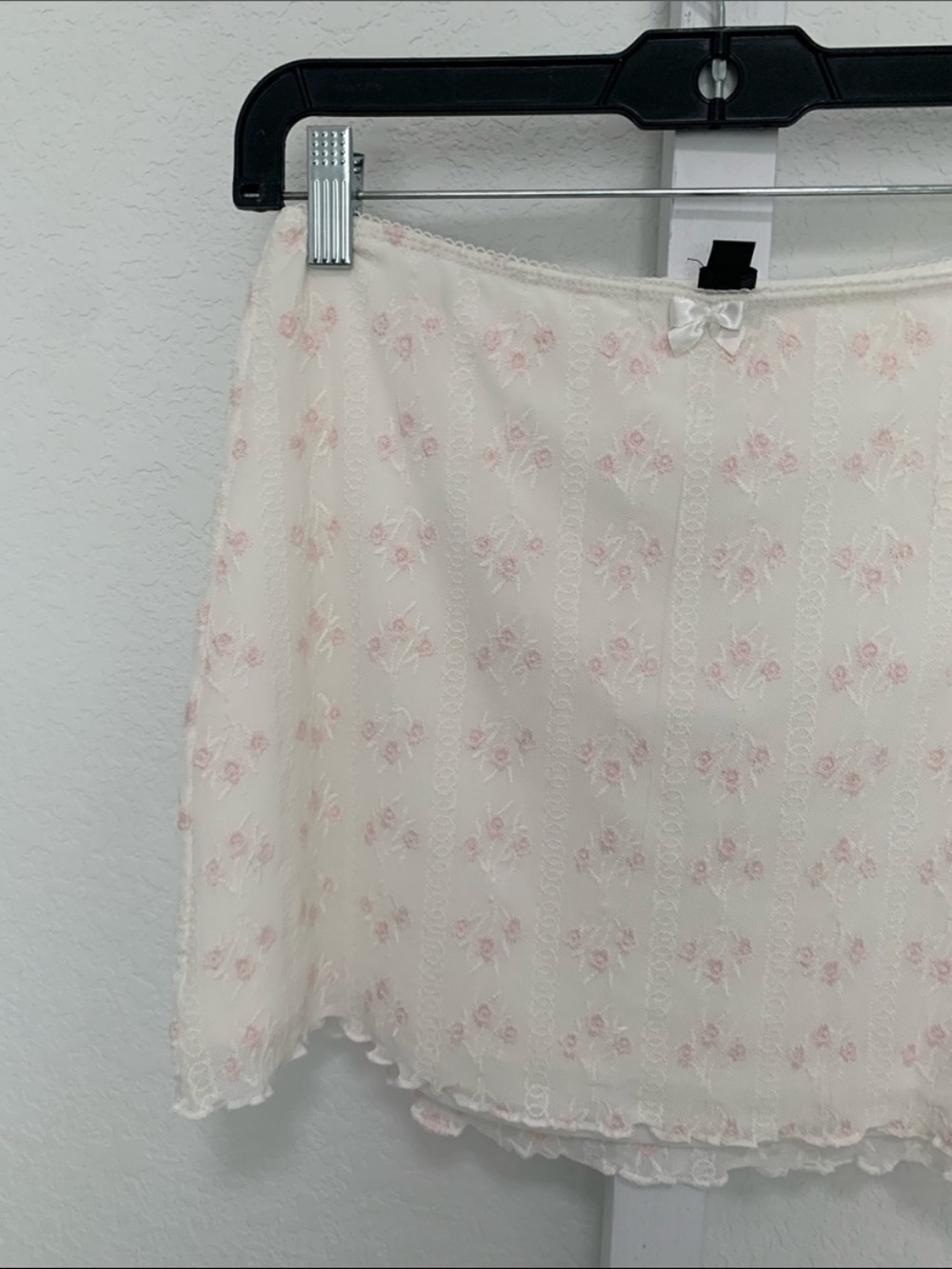 PacSun Cream Mini Skirt with Pink Floral Embroidery - Picture 3 of 8